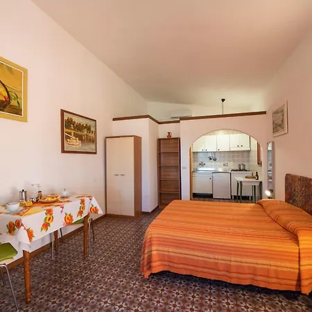 Gavila's Residenza Turistico Alberghiera Apartmanhotel 3*